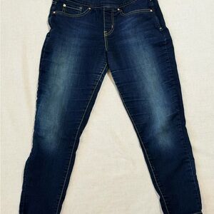 Levi’s Women's Pull on Skinny Jeans